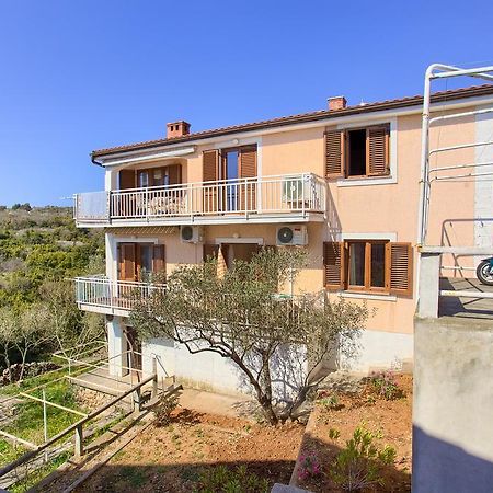 Nadija Studio Apartmani Veglia Exterior foto