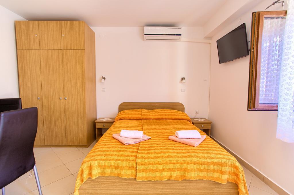 Nadija Studio Apartmani Veglia Exterior foto