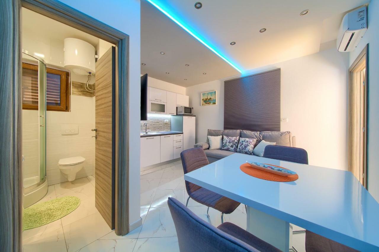 Nadija Studio Apartmani Veglia Exterior foto